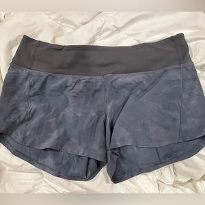 Lululemon Speed Up shorts 4” in Graphite grey pitch tie dye